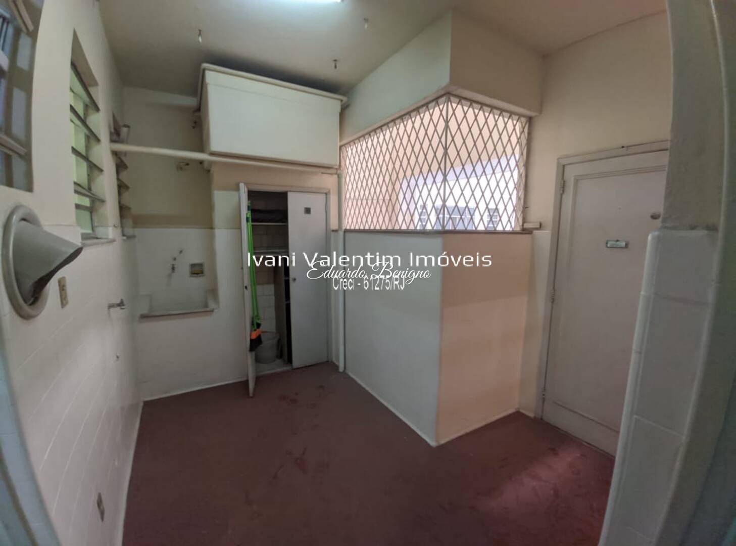 Apartamento à venda com 3 quartos, 121m² - Foto 19