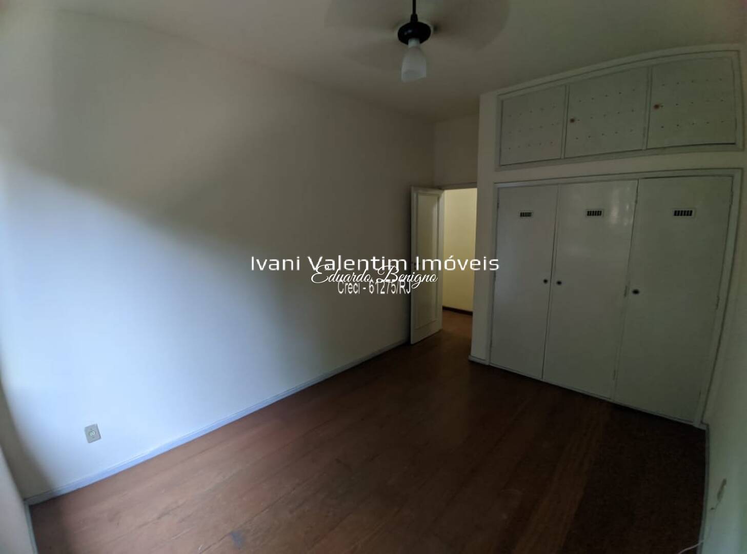 Apartamento à venda com 3 quartos, 121m² - Foto 8