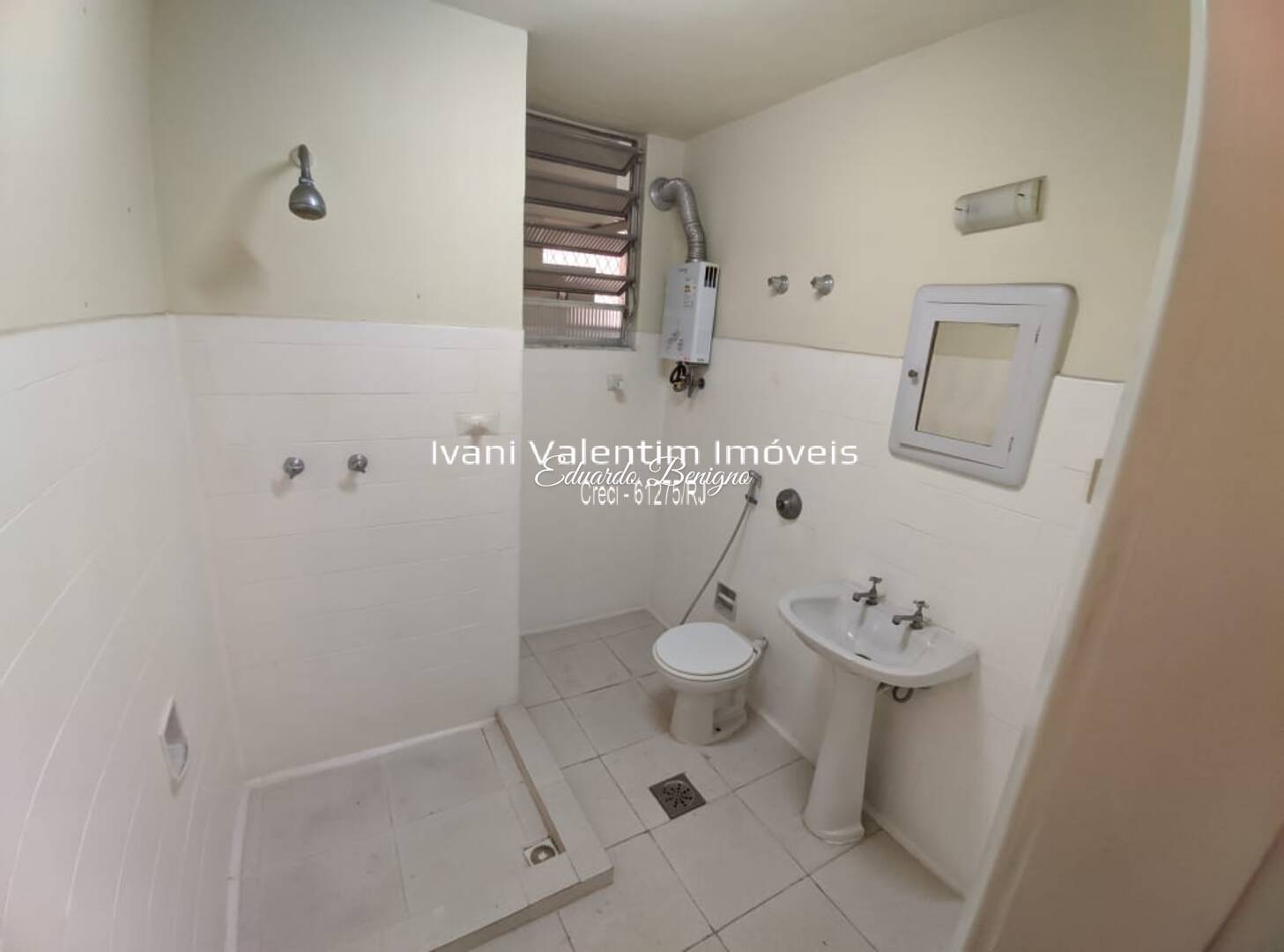 Apartamento à venda com 3 quartos, 121m² - Foto 21