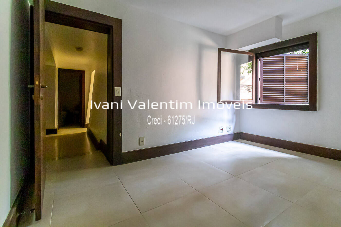 Casa à venda com 5 quartos, 384m² - Foto 19