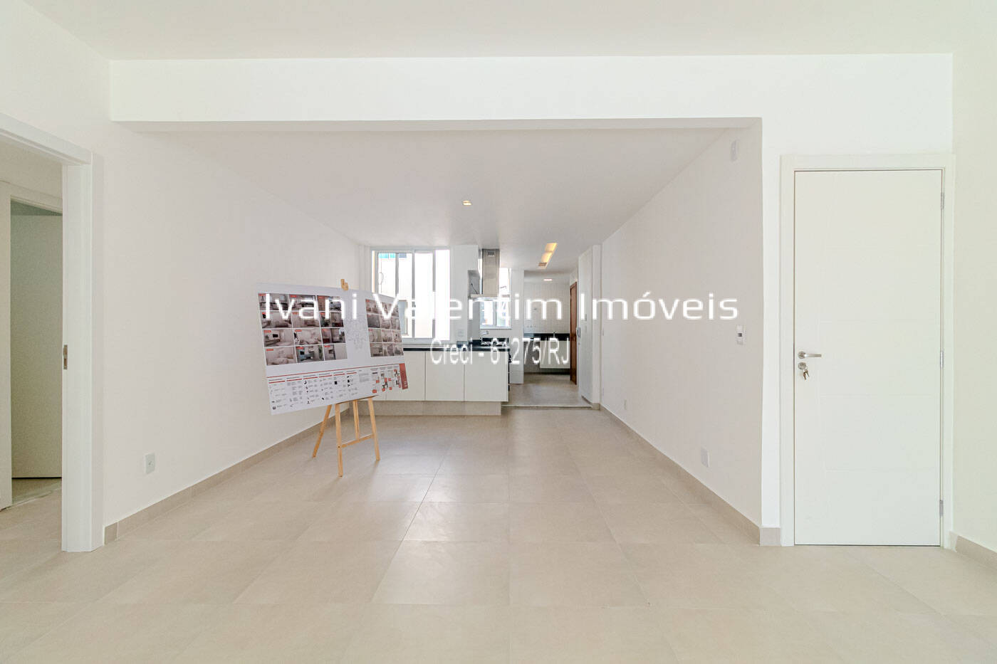 Apartamento à venda com 3 quartos, 135m² - Foto 3