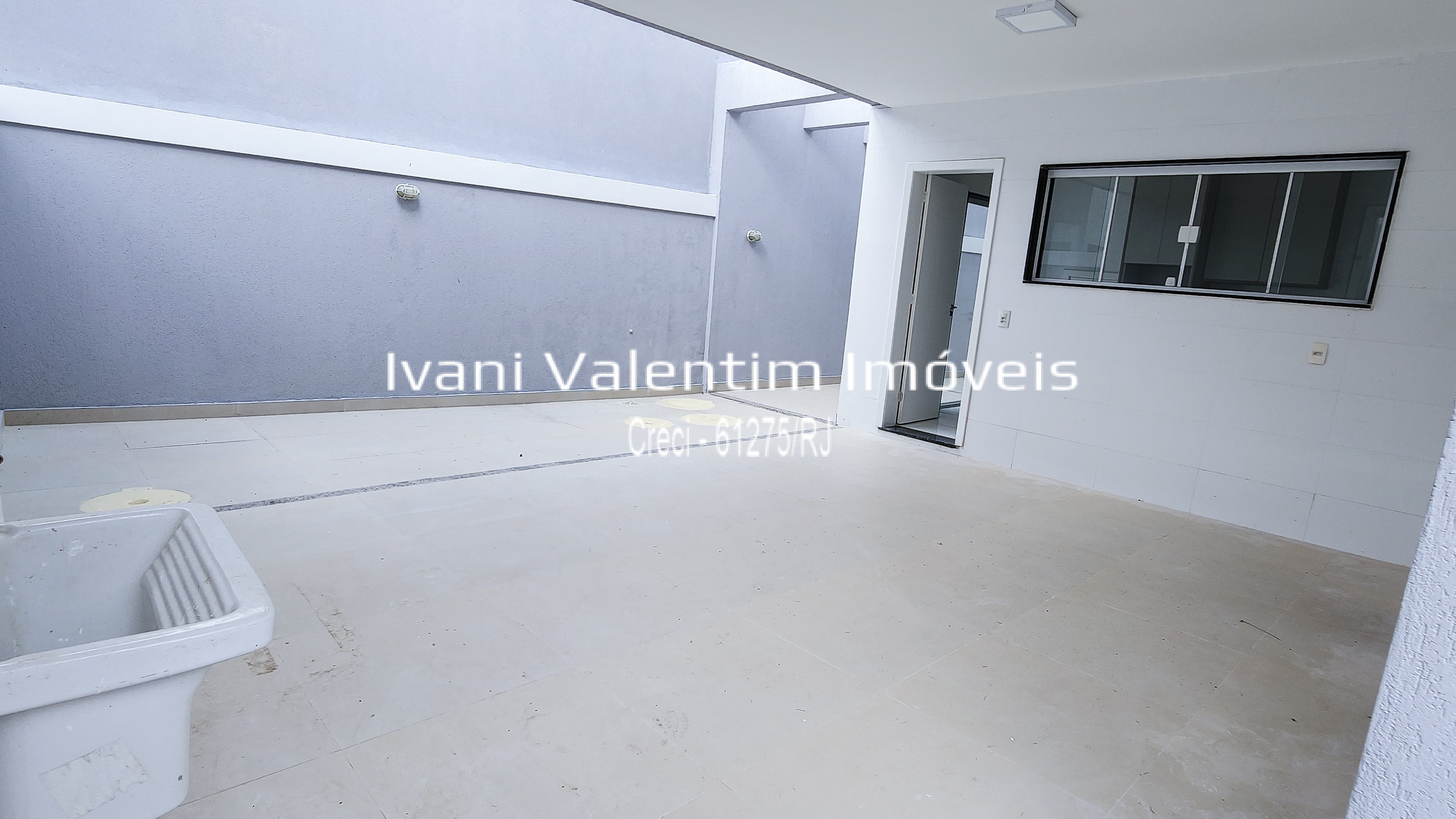 Casa à venda com 4 quartos, 240m² - Foto 14