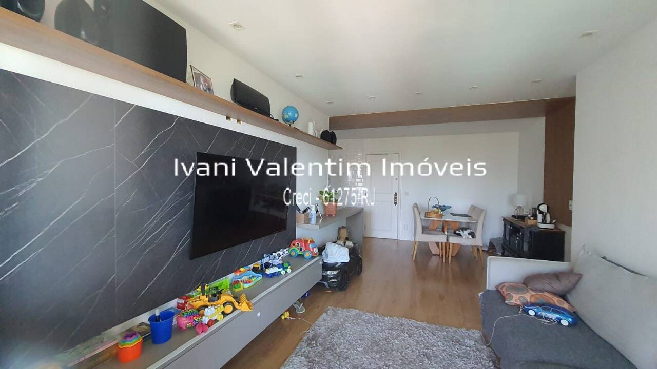 Apartamento à venda com 3 quartos, 115m² - Foto 1